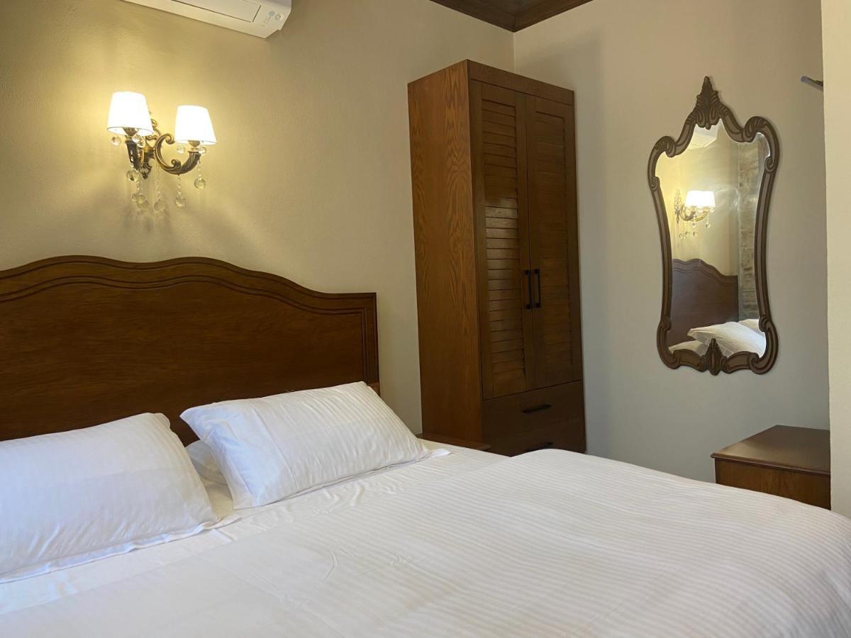 Dionysos 1789 Boutique Hotel Foça Extérieur photo